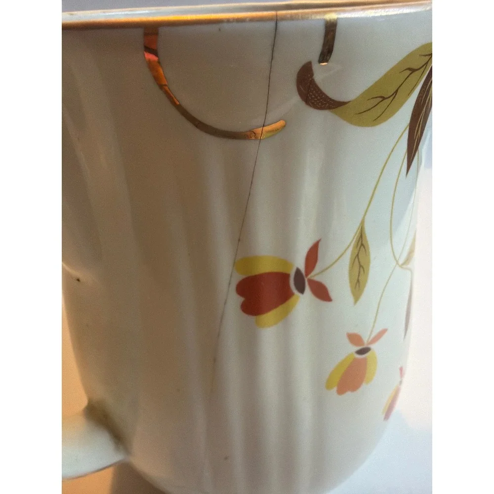Vintage Floral Ceramic Coffee Pot with Gold Trim‎ and Lid Ribbed Body